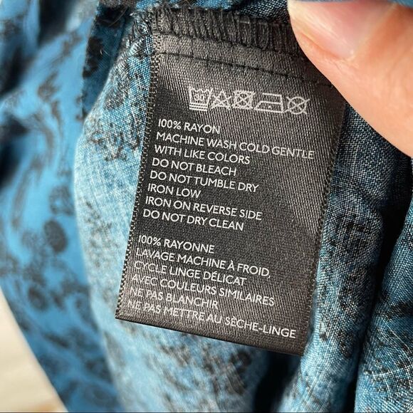 Anthropologie Pins and Needles Floral Keyhole Boatneck Top - Picture 10 of 10